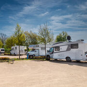 Stellpl&auml;tze f&uuml;r Wohnmobile am Seestrand Buchwalde,Foto: Rico Schwarze - Gl&uuml;cksfoto GbR